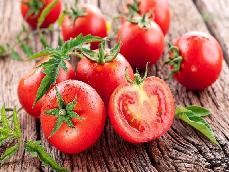 Cà chua vừa có thể ăn sống vừa ăn chín cực ngon.